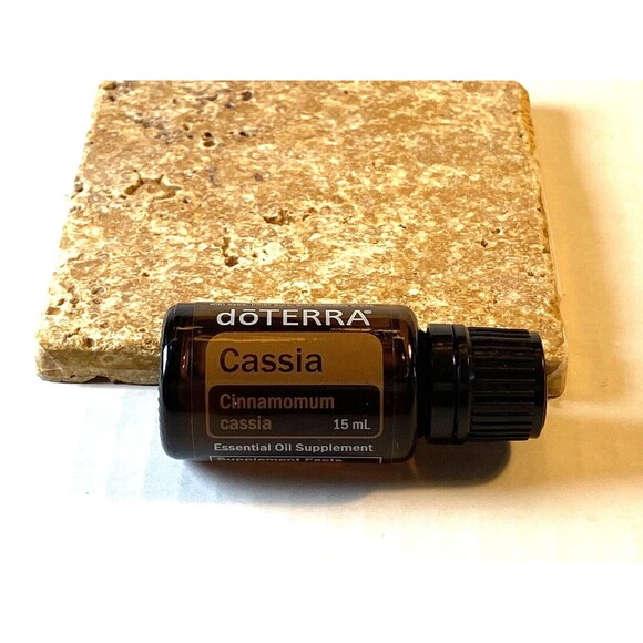 doTERRA Cassia Warm & Cozy Oil 15ml Essential Oil New and Sealed Expired 11/2022 - Picture 2 of 6